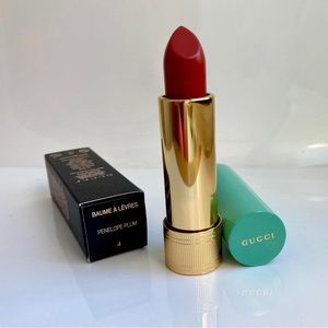Gucci - Hydrating Lip Balm “Penelope Plum”